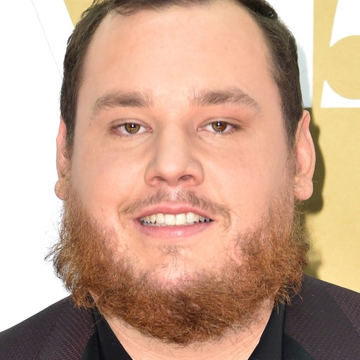 Luke Combs profile photo